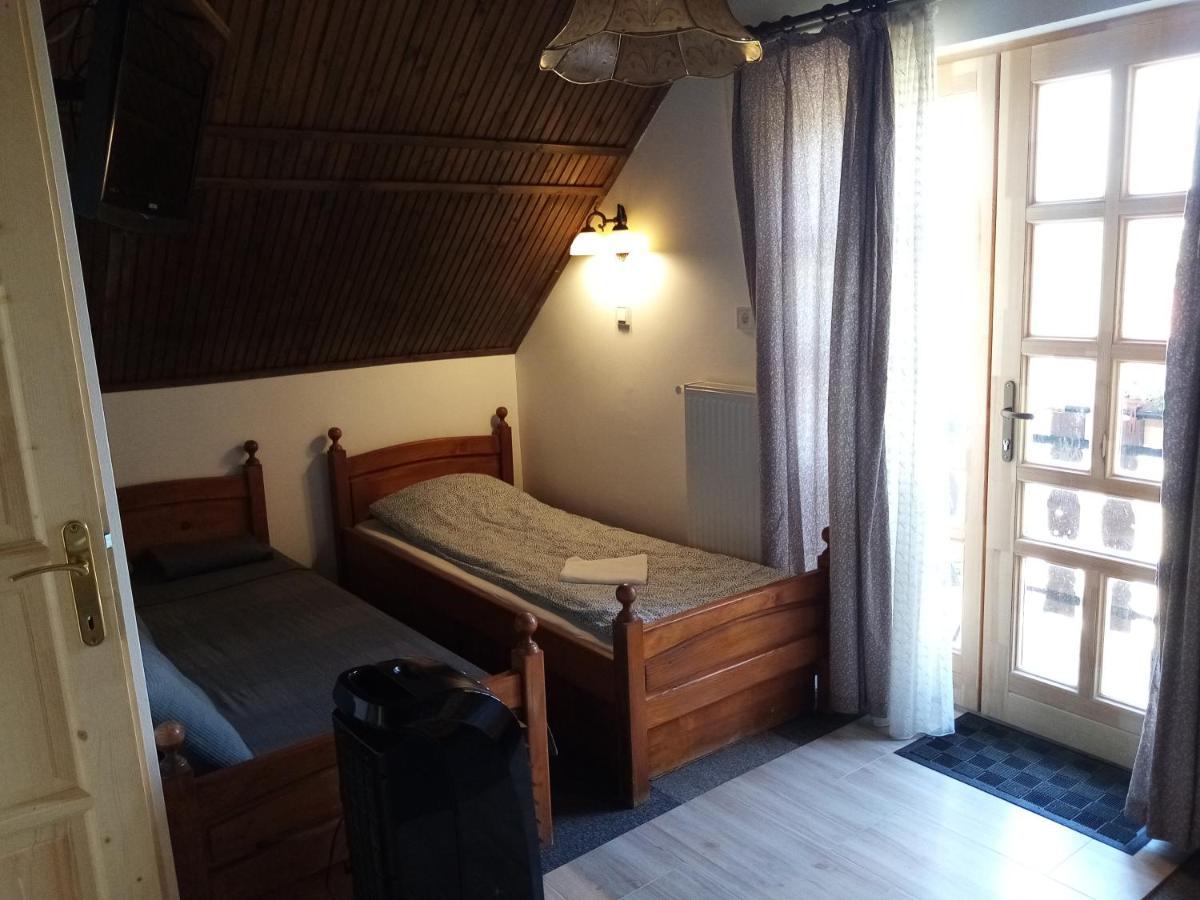 Vagabund Vendégház Etyek Exterior foto